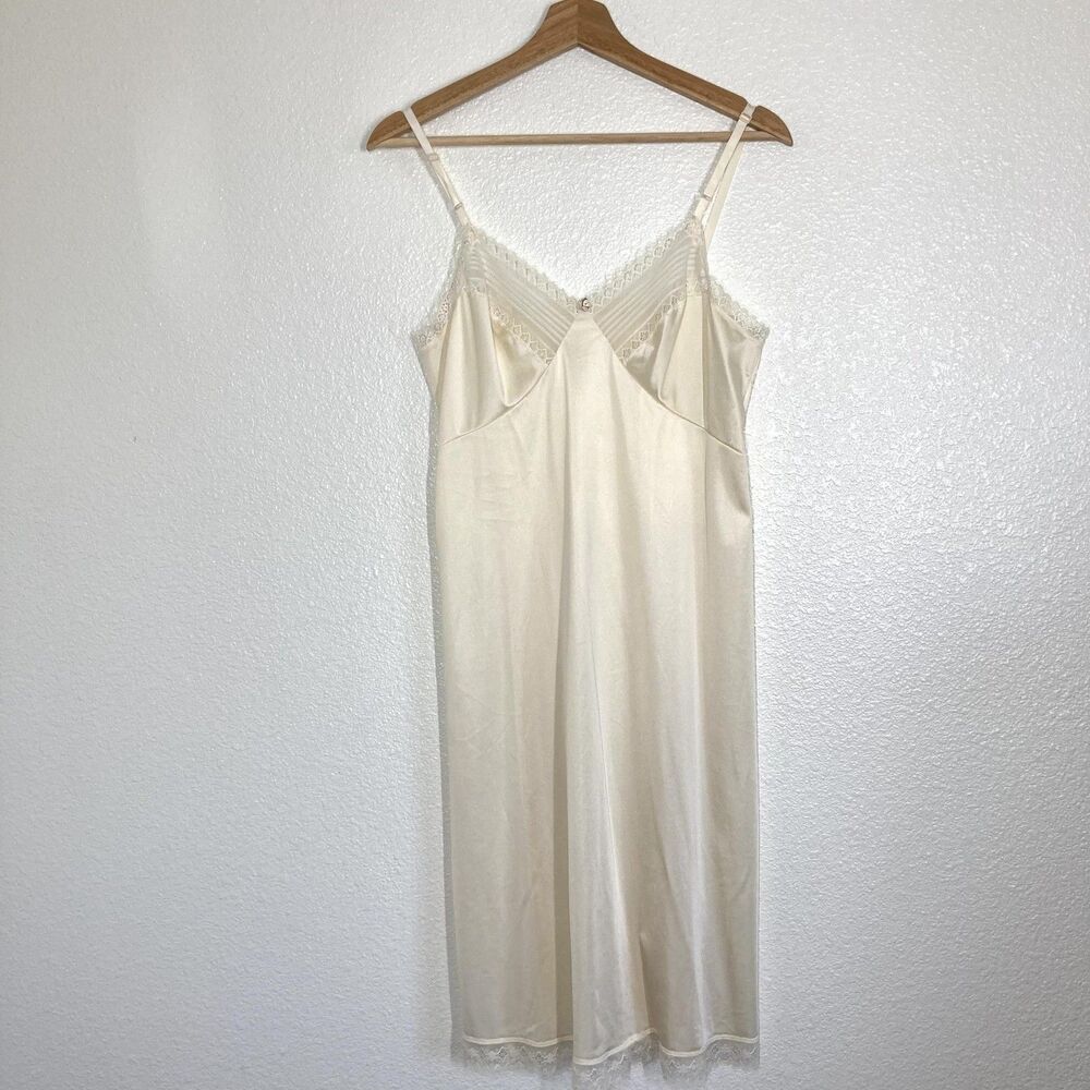Vintage Babydoll JCPenney Full Slip 12 Cream Lace Lingerie USA 80s Femenine